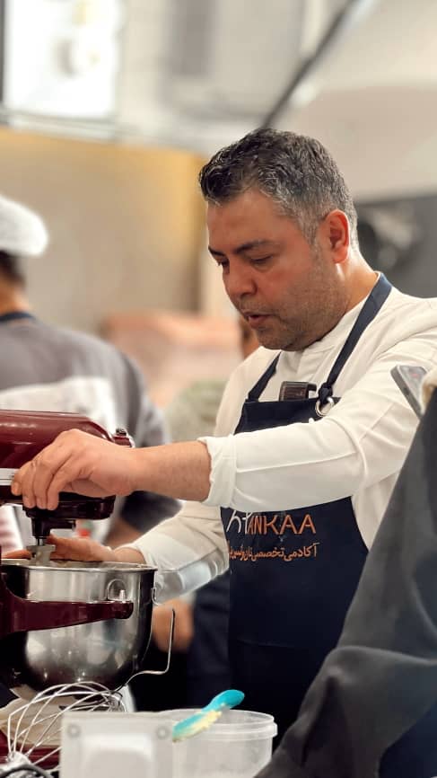 محیط مدرن و تجهیزات حرفهای آکادمی تخصصی نان و شیرینی آنکا