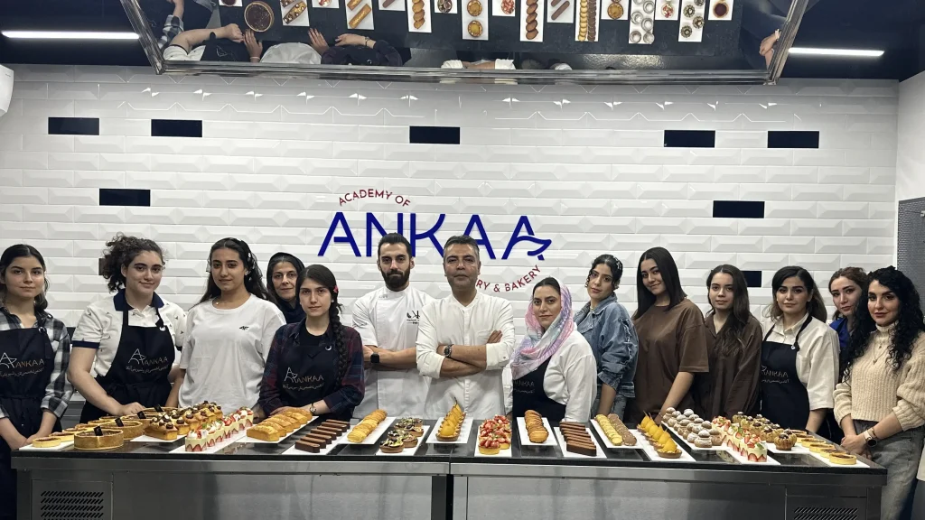 شیرینی پزی و قنادی مدرن در آنکا